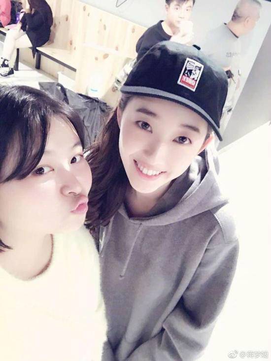 蒋梦婕找到助理 在云南录完真人秀回老家成都之后二十几天音讯全无