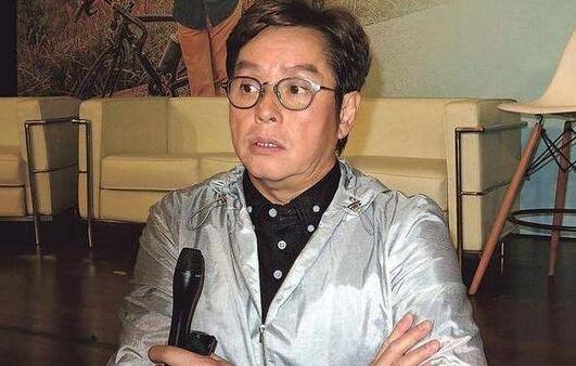 因为新歌世界杯主题曲被批曲风过时 谭咏麟怒