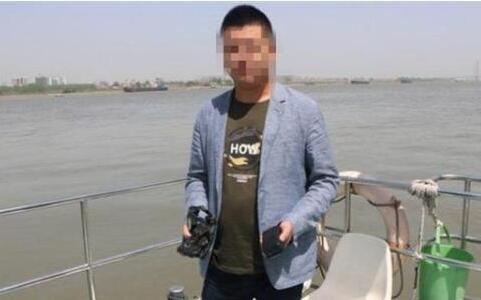 湖北一男子为盗采江砂在执法艇上偷装GPS定位仪 已被行拘