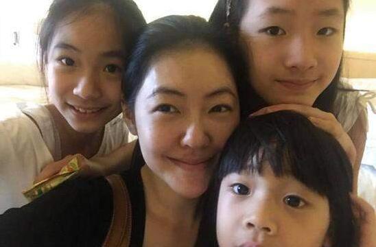 小S蓄胡照曝光撞脸果郡王 小S蔡康永睽违2年再度合体