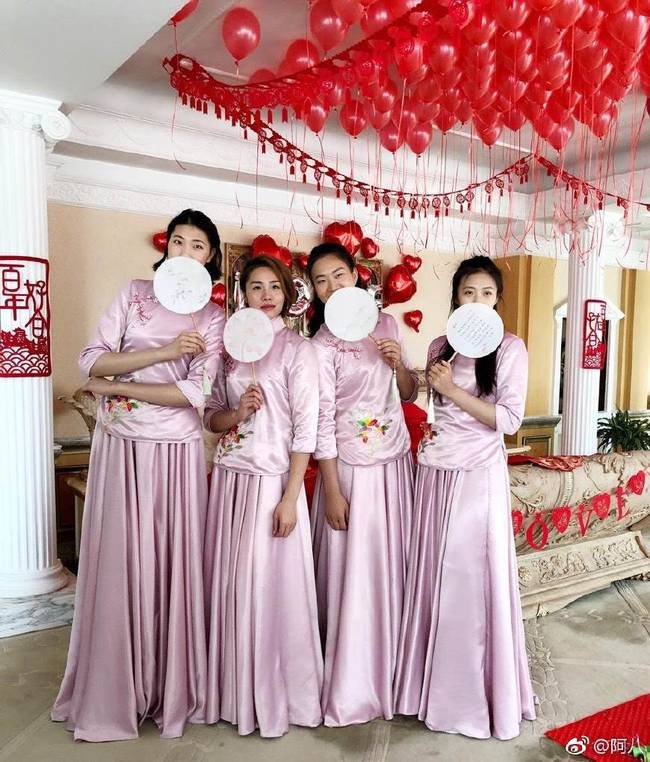 惠若琪大婚 “海拔最高伴娘团”秒杀“史上最惨伴郎团”