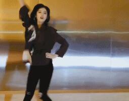 好身材！娜扎跳舞送福利 