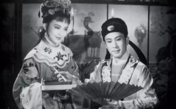 “永远的小燕子”王丹凤逝世 艺术生涯中塑造了50多个银幕形象