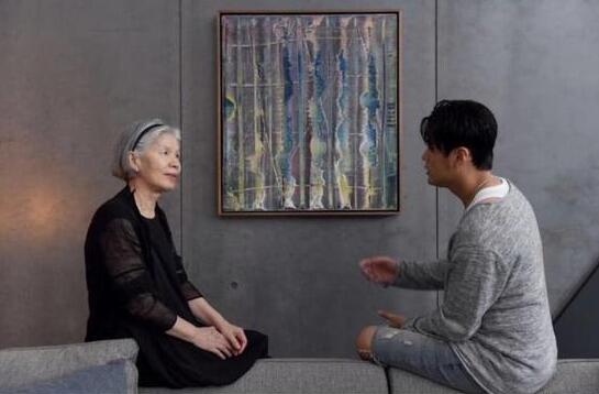 周杰伦晒妈妈照片 叶惠美是学校美术老师周杰伦继承艺术细胞