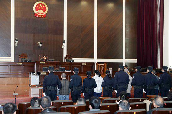 绝命毒师案重审 高校化学副教授自制各种毒品销往英、美等国