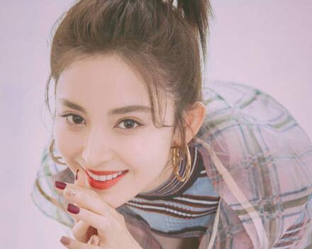 惊艳十足!娜扎生日表白网友