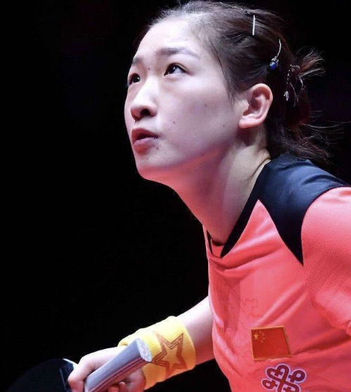 国乒女队晋级四强 刘诗雯速胜 刘佳3-2险胜文特尔