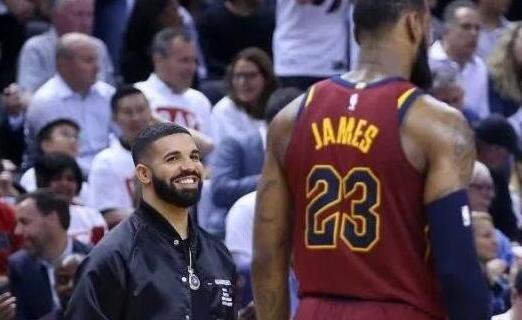 歌手遭NBA警告:好好看球别骂人 别让口水仗成为场外的焦点