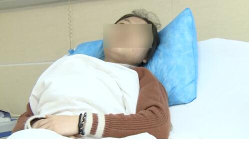 22岁姑娘遭15岁女生带人扇耳光 几人轮番凌辱持续7分钟