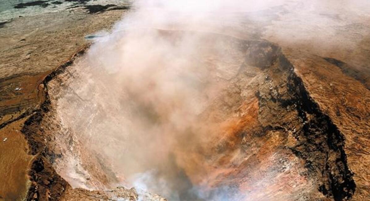 夏威夷火山大爆发景点关闭 高温熔岩流向居民区1700人被疏散