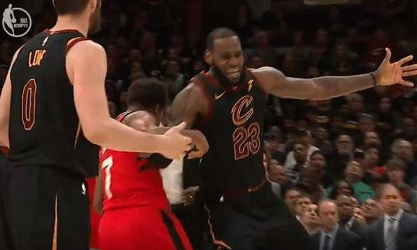 詹姆斯洛瑞冲突 都是贴身防守惹的祸 骑士大比分3-0领先