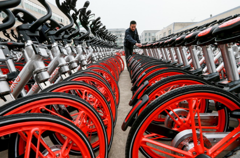 锯锁私享共享单车 这是违法行为 他们难道不清楚？