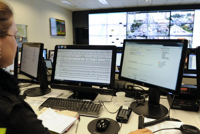 真的很可怕 巴西客车交通事故 已造成13人死亡数10人受伤