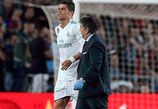 场面一度失控！C罗受伤 球员多次冲突C罗用阿森西奥直接被换下