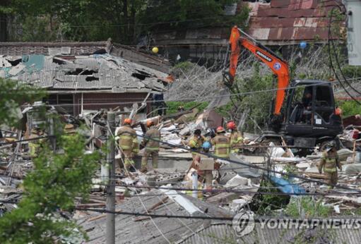 突发！韩国京畿道爆炸发现一名女性尸体 烟雾飘到几十米的上空