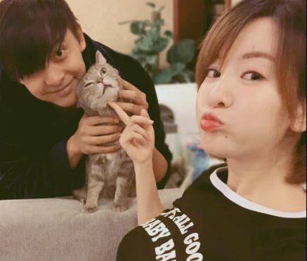 甜炸了!李晟李佳航当爸妈