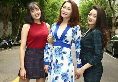 《金粉世家》女郎张琼姿女儿遭霸凌 根本不想让同学知道她爸妈是谁