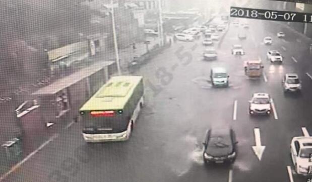 [现场直击]厦门暴雨橙色预警 蜀黍提醒出行注意