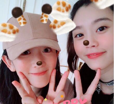 甜炸了!奚梦瑶为谢娜庆生 