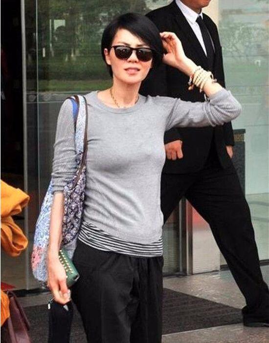 谢霆锋组饭局下厨来的客人都不得了 分析：为什么王菲没参加？