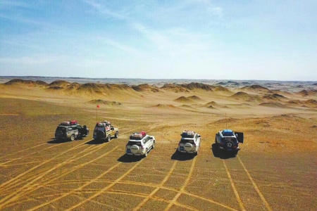 四川10辆越野车穿越罗布泊无人区 管理局回应:涉嫌违法