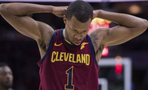 队友很愤怒!胡德拒绝替换詹姆斯上场 胡德对自己的行为后悔致歉