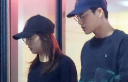 KAI父亲突然过世不见女友郑秀晶 6月8日首尔举办EXO新专辑抢听会