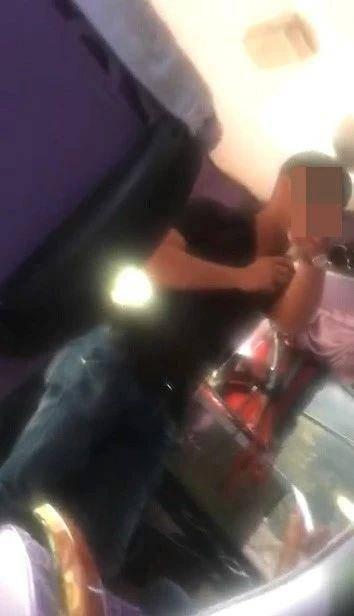 泰国游导游怒吼：“穷凶极恶”的导游吼游客“逼到你们做出来” 