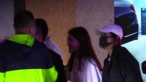 给旧爱捧场?黄晓明新店开张秦岚现身 黄晓明与秦岚拍还珠3互生好感