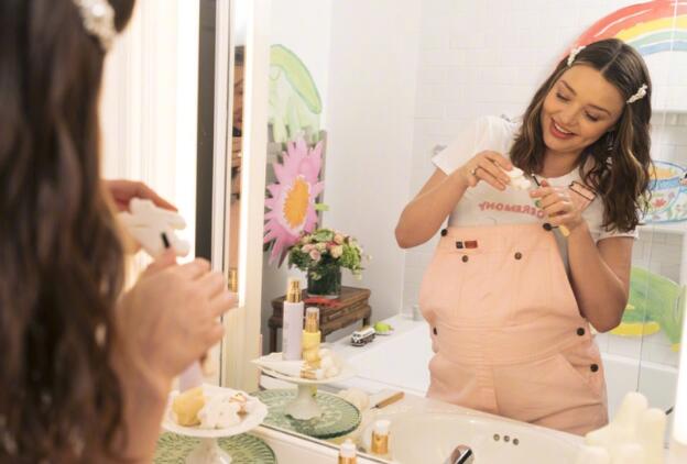 米兰达可儿产子  2017年与首席执行官举办奢华婚礼