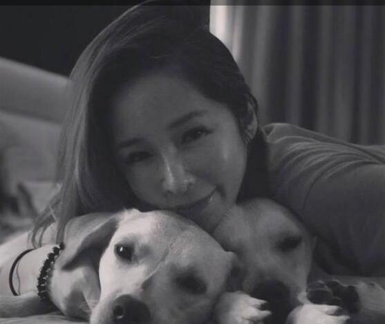 小姐姐美炸了!萧亚轩回归