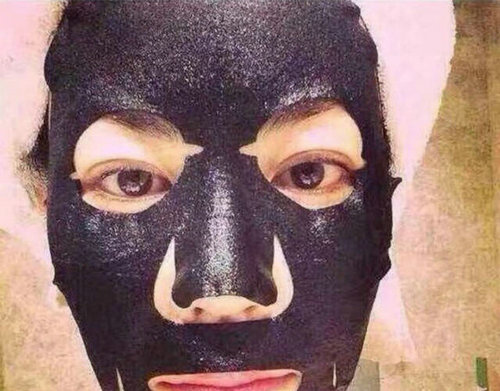 疑似王菲小号被扒出 照片太惊人了！王菲谢霆锋日常合照大曝光