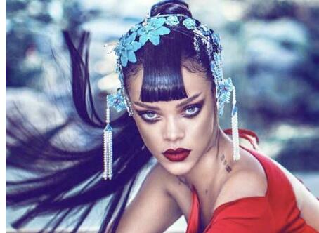 蕾哈娜豪宅遭闯入 该男子竟然还留宿一晚 庆幸蕾哈娜当时正好不在家!