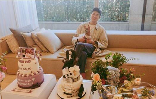 男神回归?李敏镐晒照 出道12周年 2006年以《秘密的校园》正式出道