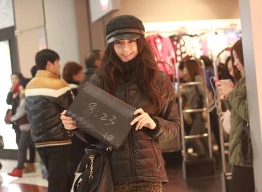 从小美到大!迪丽热巴大学街拍 wuli胖迪