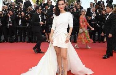 实力圈粉!卢靖姗回应被嘲:我腿是粗,敢抢劫我,就死定了