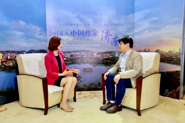 网络作家情殇孤月谈济南印象 寻觅老舍笔下的泉韵