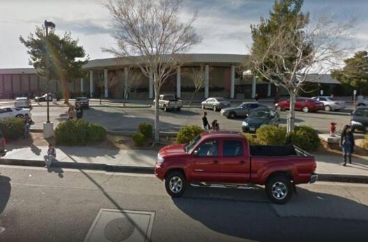 惨烈!美国加州校园枪击 海兰德高中1人被射中手部送医接受治疗