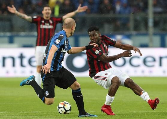 欧联杯门票之争!AC米兰1-1亚特兰大 托洛伊、蒙托利沃染红离场