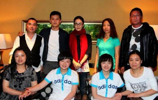 旧情复燃?李亚鹏王菲旧照 