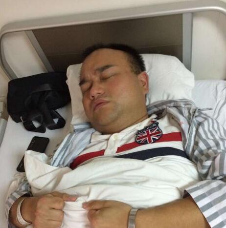 鸿茅案医生突发精神病 被捕97天走出看守所 四月下旬精神状态已不好