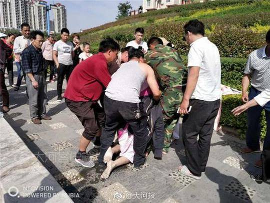 少年捡贝壳溺亡 准备送给妈妈和奶奶当“母亲节”的礼物