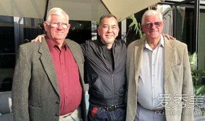 黄秋生童年遭遗弃：他是荧屏恶人专业户 童年被妈妈喂洗衣粉