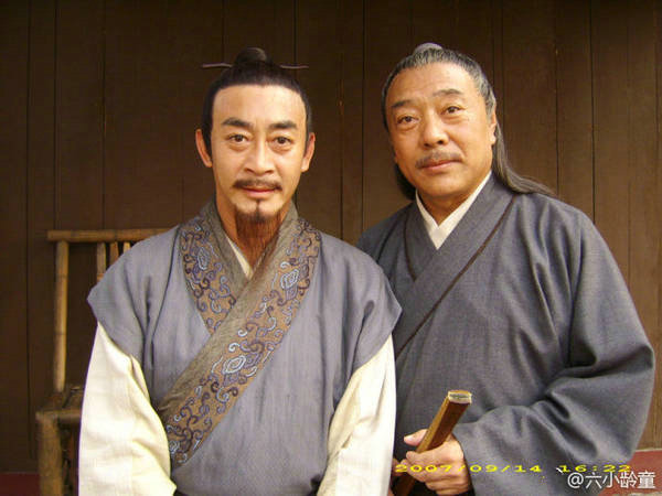 泪目!六小龄童晒合照 祝“沙师弟”刘大刚先生生日快乐！