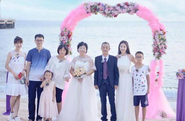 后悔没有好好陪他！柳岩父亲去世 老父70岁生日都是在医院度过的