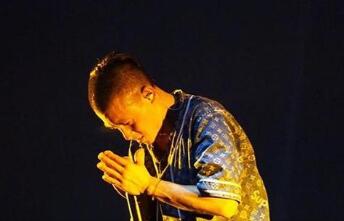 再次语出惊人!陈冠希吐槽新说唱 耿直陈老师:舞台上的都是bitch