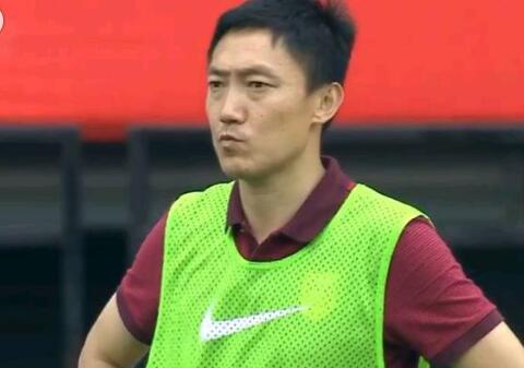 教练曲波彻底没招?U17国足1-4伊朗 对手前锋27分钟时间里连进3球