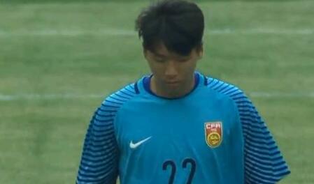 教练曲波彻底没招?U17国足1-4伊朗 对手前锋27分钟时间里连进3球