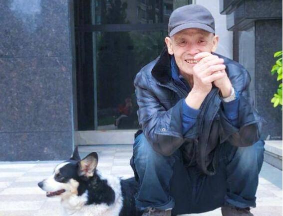 柳岩父亲去世 柳岩：父亲走的平静无憾