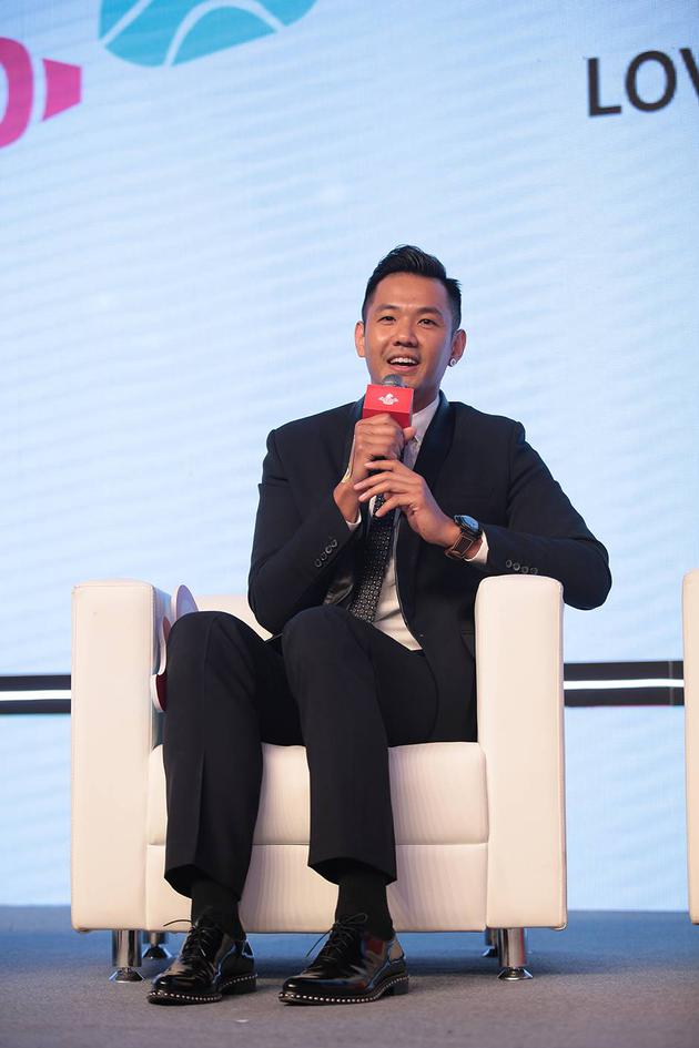 佛心车主!陈建州超跑遭追尾1分赔偿都没要 事后还是心疼的了不得